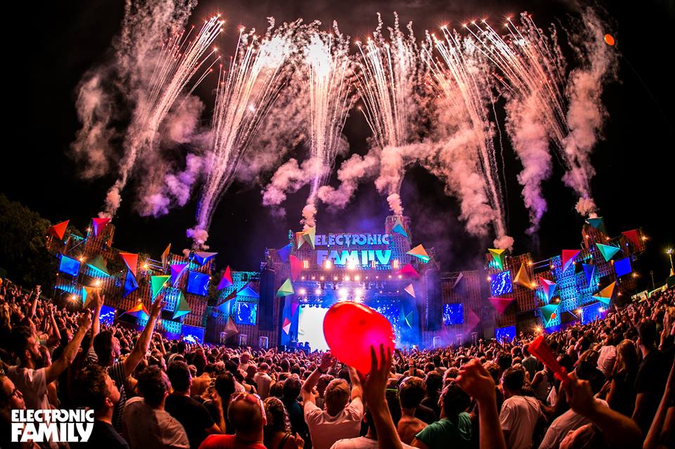 electronic family night