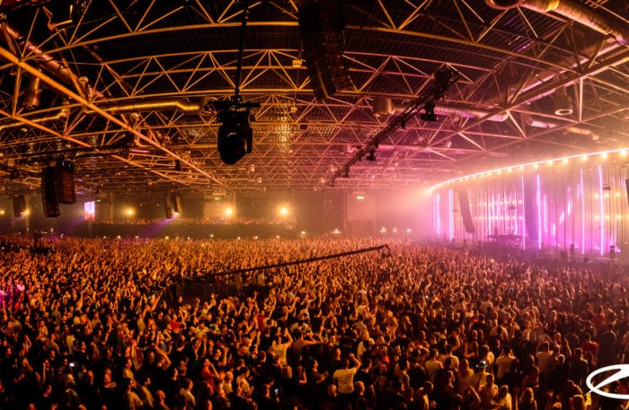 ASOT_20170218_2329_VVDB-700x457