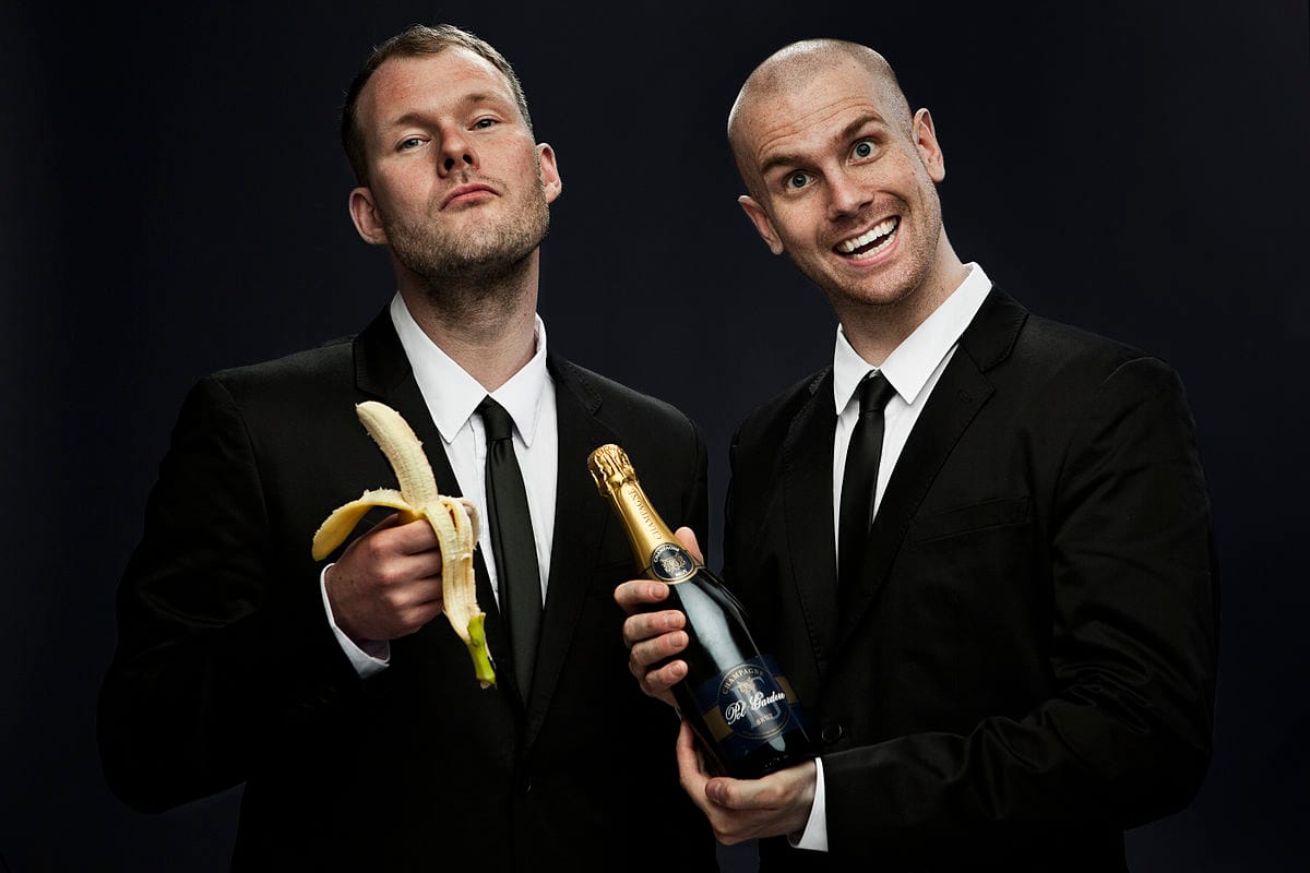 1200px-Dadalife2