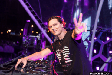 Tiesto featuring 433 "Tomorrow"