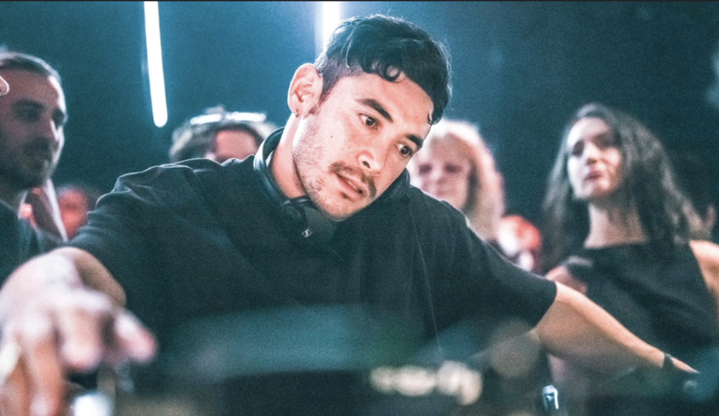 Photo de DAX J, programmé au NEOPOP Festival 2025
