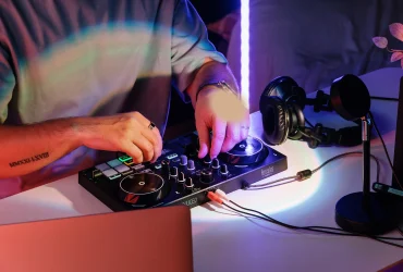 Contrôleur DJControl Inpulse 200 MK3 par Hercules / Source : Hercules