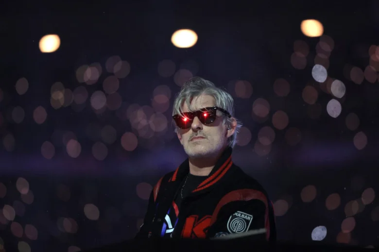 Kavinsky lors de la cérémonie de clôture des JO 2024, le 8 septembre 2024 - Crédit : Thibaud Moritz / AFP