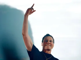 Tiësto à [UNVRS] / Source : Page Facebook de Tiësto