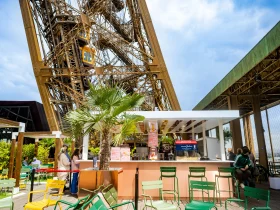 Premier étage de la Tour Eiffel / Source : Phunk Promotion