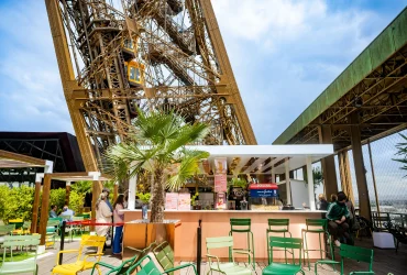 Premier étage de la Tour Eiffel / Source : Phunk Promotion