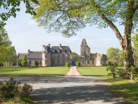 Château du Bois-Guy – Parigné, Ille-et-Vilaine / Source : bois-guy.fr