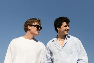 Henri PFR et Carston, 'Make Love' / Photo : Adore Music